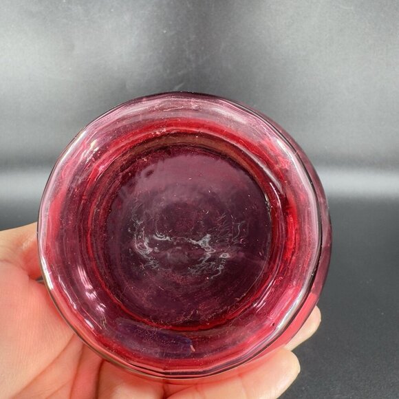 Vintage Pilgrim Cranberry Glass Vase Footed Hurricane Vase Made With Gold USA - Picture 9 of 12